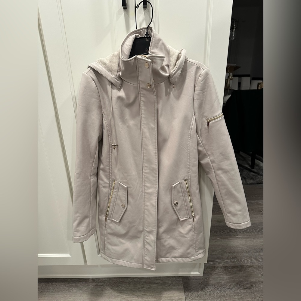 Ivanka Trump Raincoat